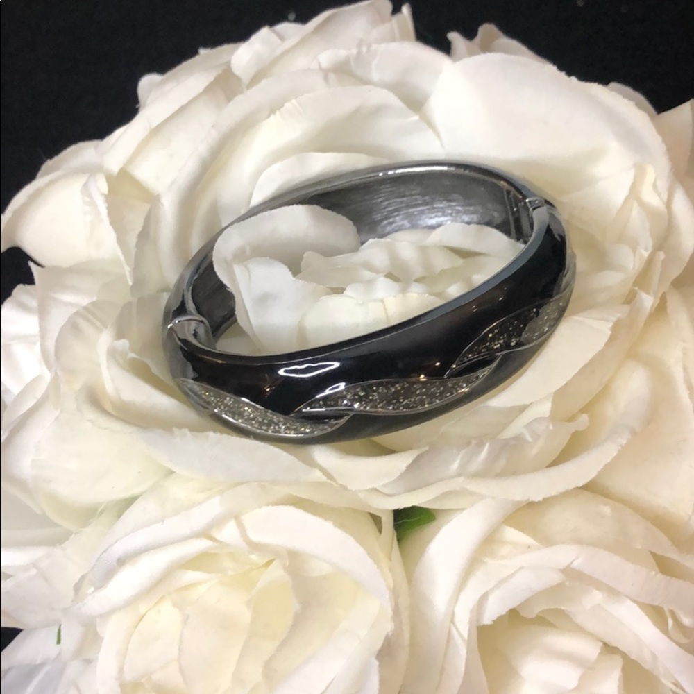 Black Fashion Bangle
